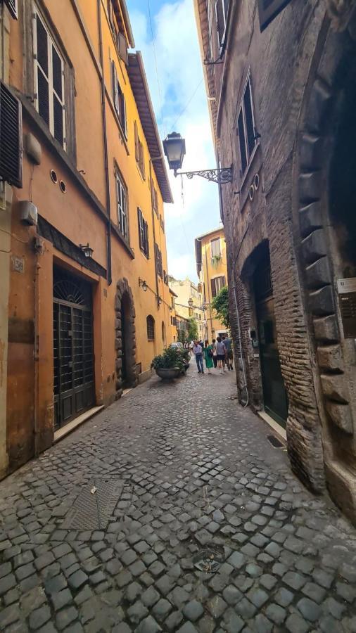 Hybris Campo De' Fiori *